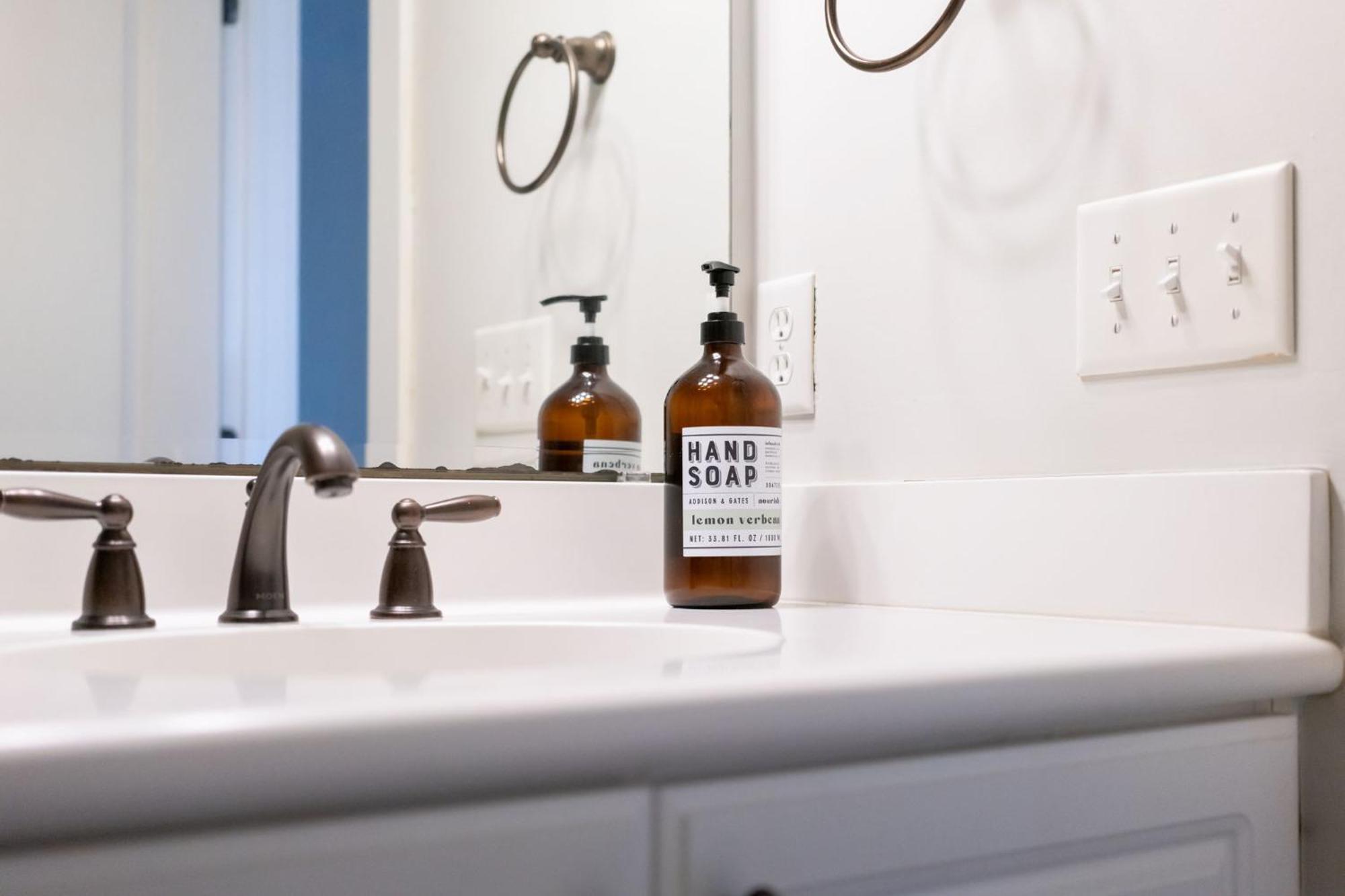 Downtown Wilmington Home ~ Pet Friendly Luaran gambar